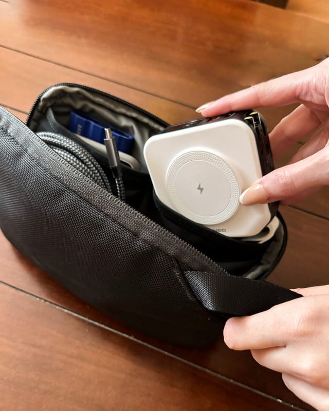 Customer photo review of Dashed TravelPod® (5-in-1 Travel Charger)