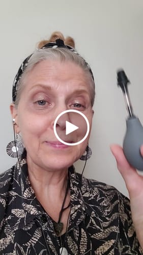 Customer video review of ZŌK Device - Cranial Nerve Stimulation for Headaches + Migraines + Stress + Tinnitus