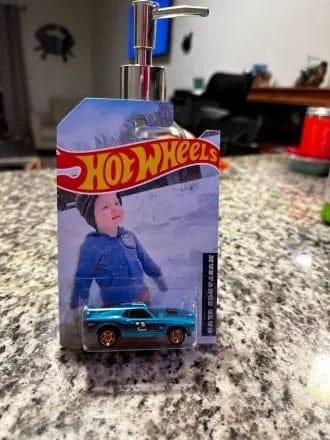 Customer photo review of Personalized Lover's Toy Dream Car Dad's Toy Dream Car Packaging Best Gift for Dad,Husband,Boyfriend