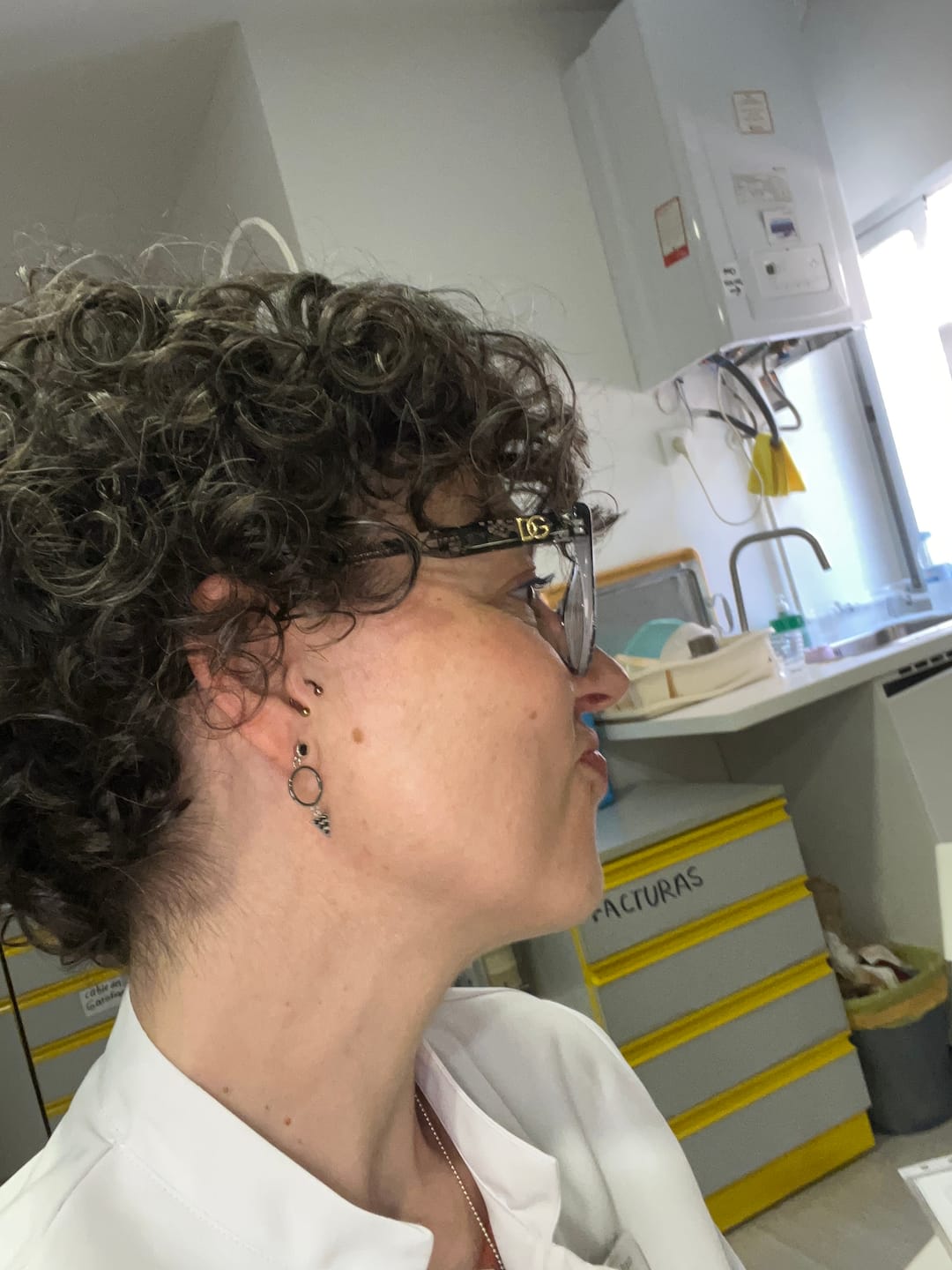 Customer photo review of Pendientes Espinela Negra