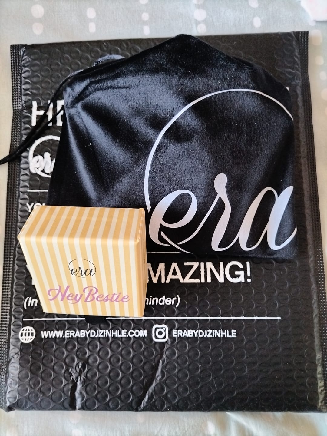 Customer photo review of Mini Era Logo Studs