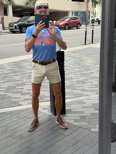 Customer photo review of Ultra-Stretch 5" Chino Shorts - Cream