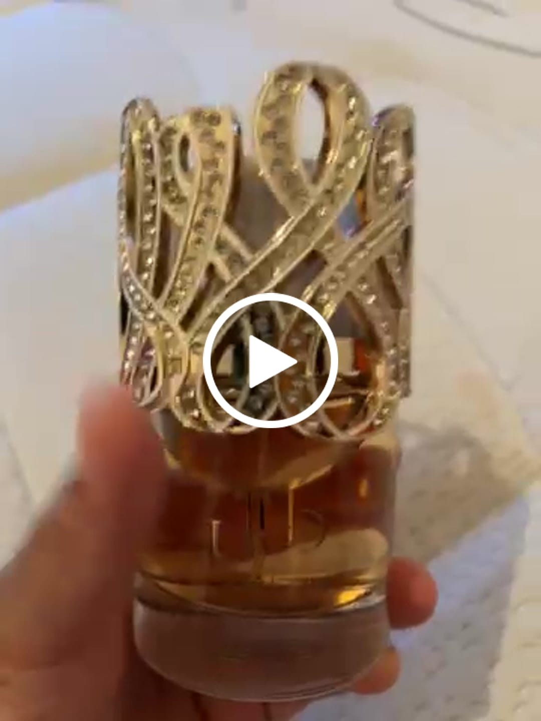 Customer video review of PERFUME DALAL LATTAFA - 100ML