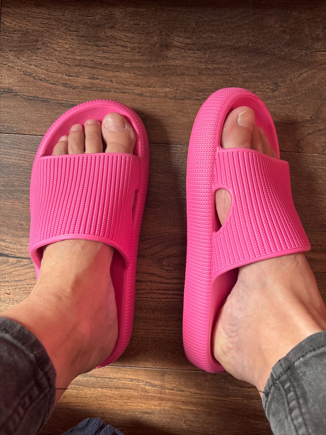 Customer photo review of HappyFlops Original Drop 002