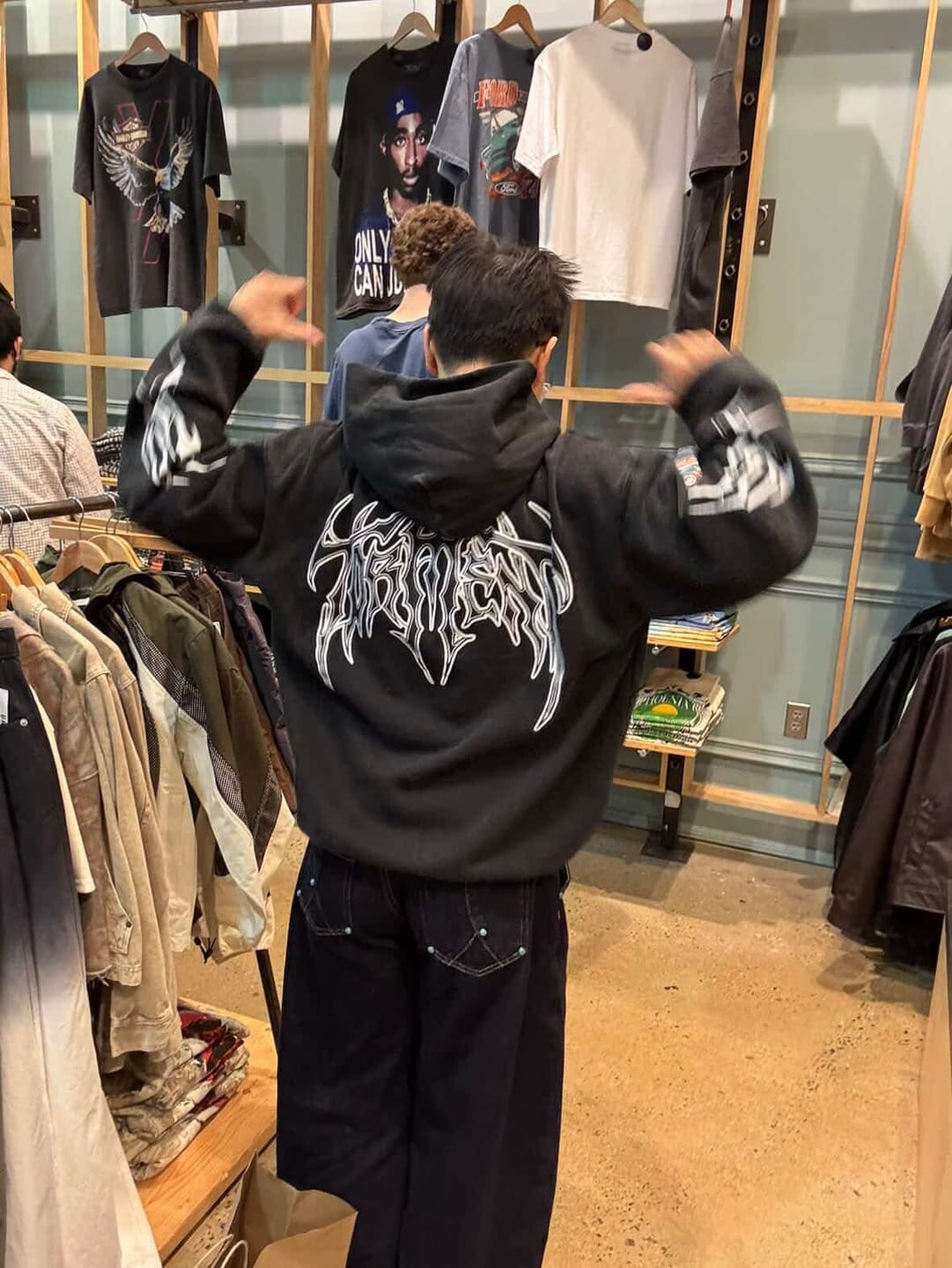 Customer photo review of Aelfric Eden Baggy Barrel Rivet Raw Jeans