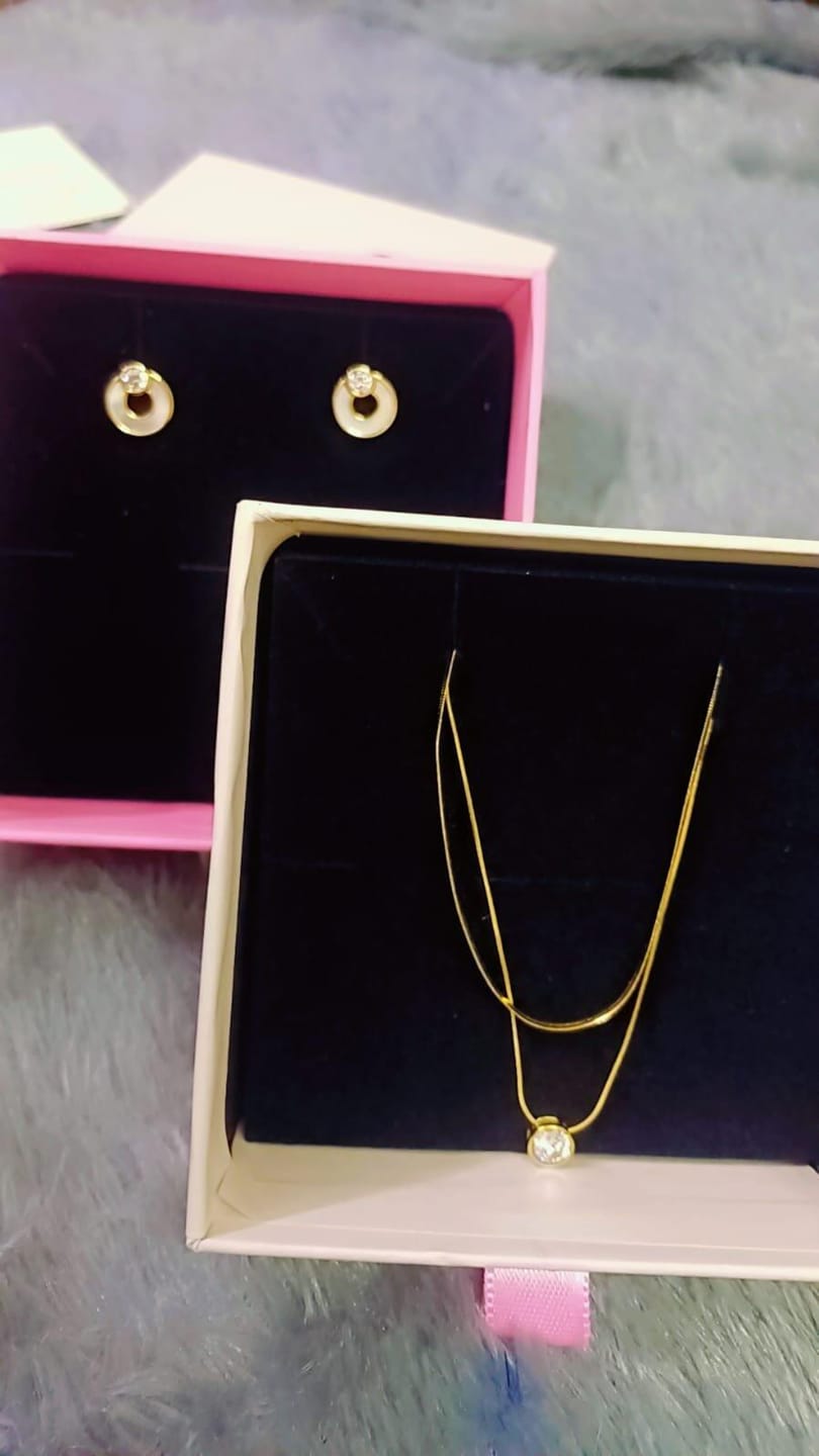 Customer photo review of Opal Circle