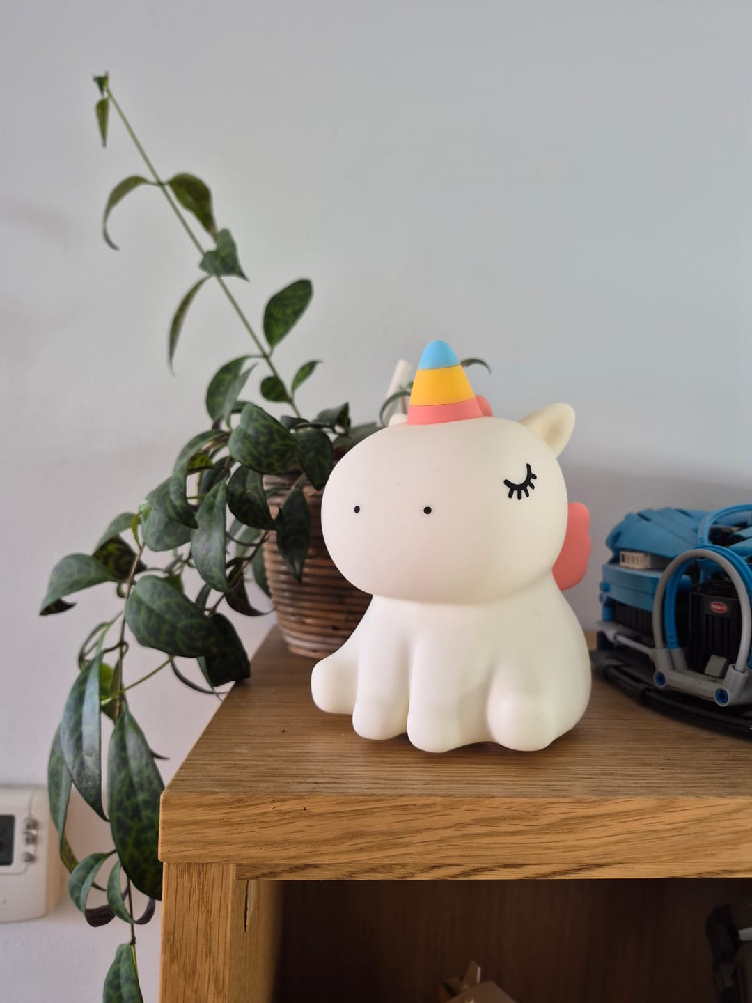 Customer photo review of MeWaii® Unicorn Night Light LED Squishy Tap Lamp Best Gift for Baby and Girl