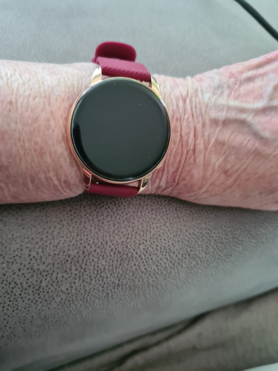 Customer photo review of Siltcon® Auréa Smartwatch Dames Goud