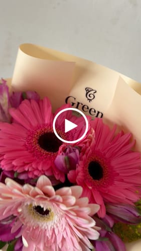 Customer video review of Stickers Transparentes