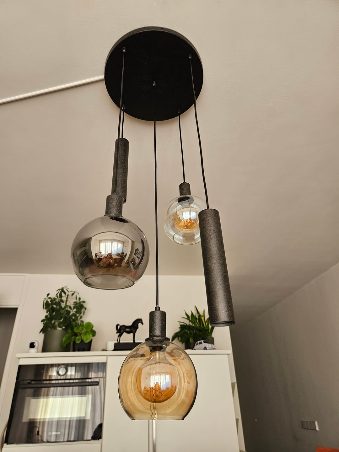 Customer photo review of Hanglamp Luneo - 5-lichts - Amber Mix - Glas - Getrapt - Met Spots