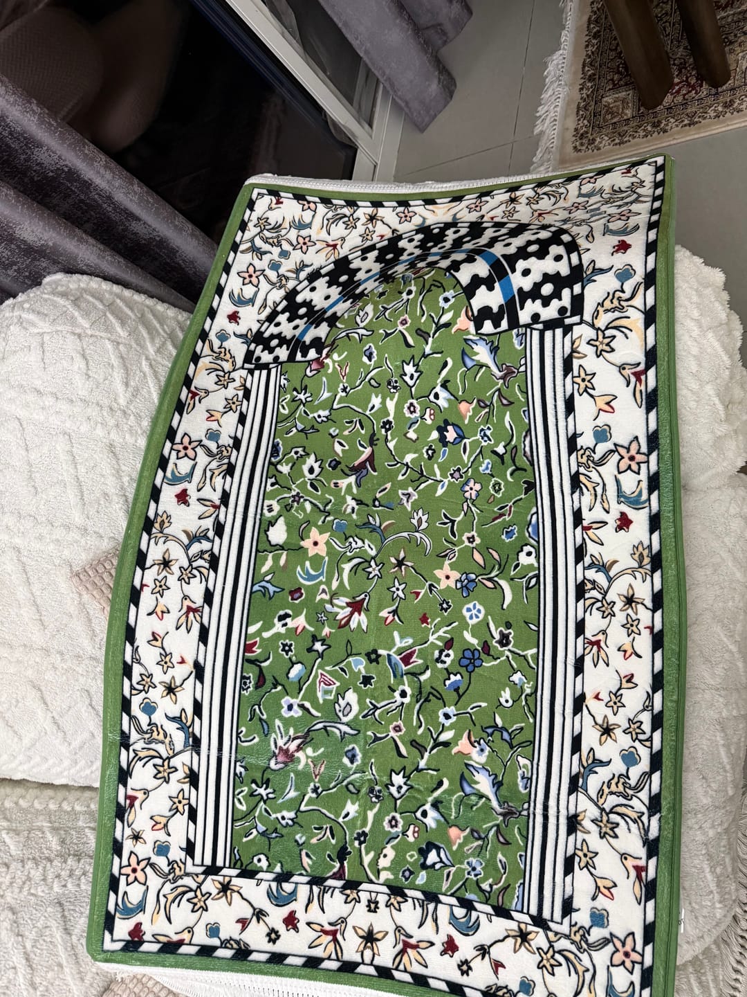 Customer photo review of Minbar Al Rawda Padded Prayer Mat