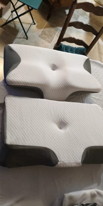 Customer photo review of Butterfly Comfort Neck Pillow Buy 1 Get 1 FREE