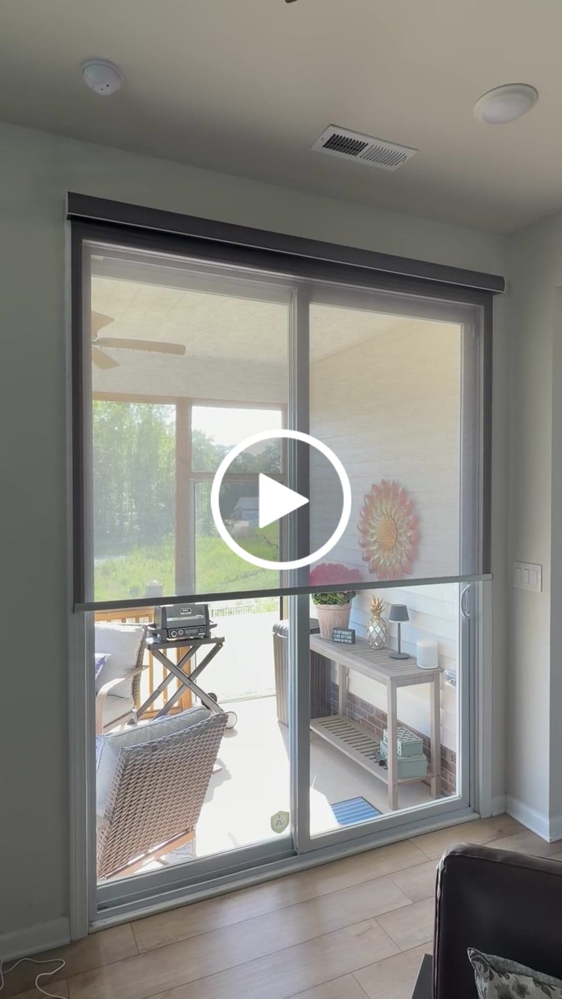 Customer video review of SmartWings Motorized Light Filtering Roller Shades 50% Blackout PVC Free Sunscreen