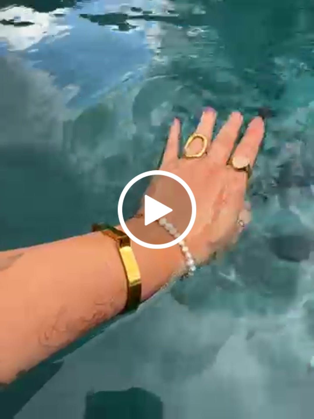 Customer video review of Rhoni® 14K Gold Paper Clip Pearl Bracelet (Bundle)