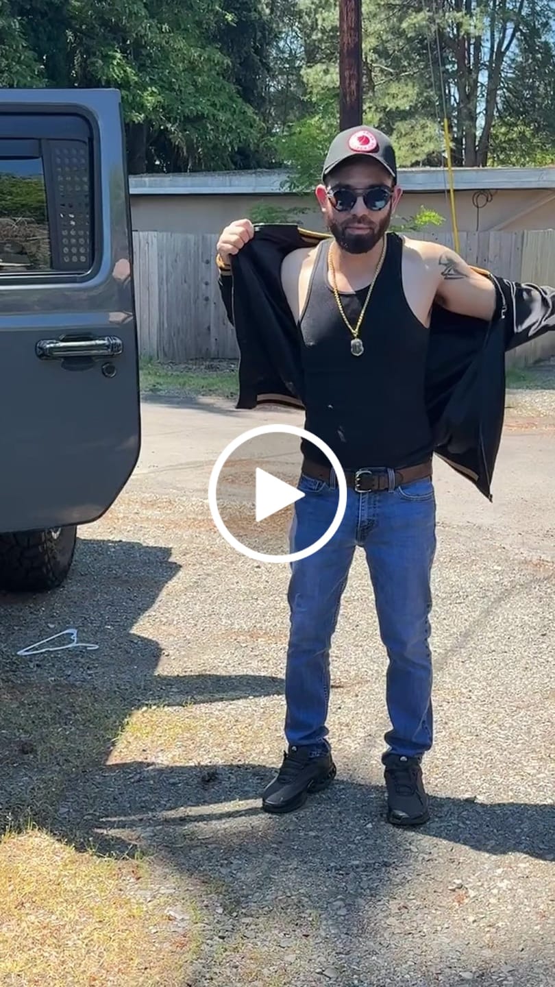 Customer video review of Roaring Tiger Sukajan Souvenir Jacket