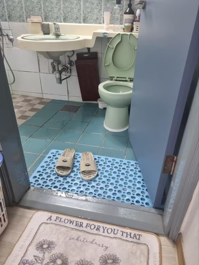 Customer photo review of Secure Shower Mat | Non-Slip & Antibacterial