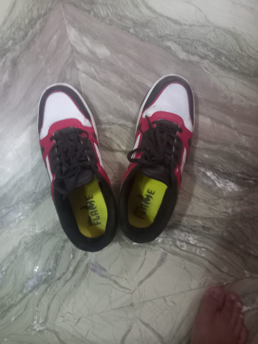 Customer photo review of ASH Black Red