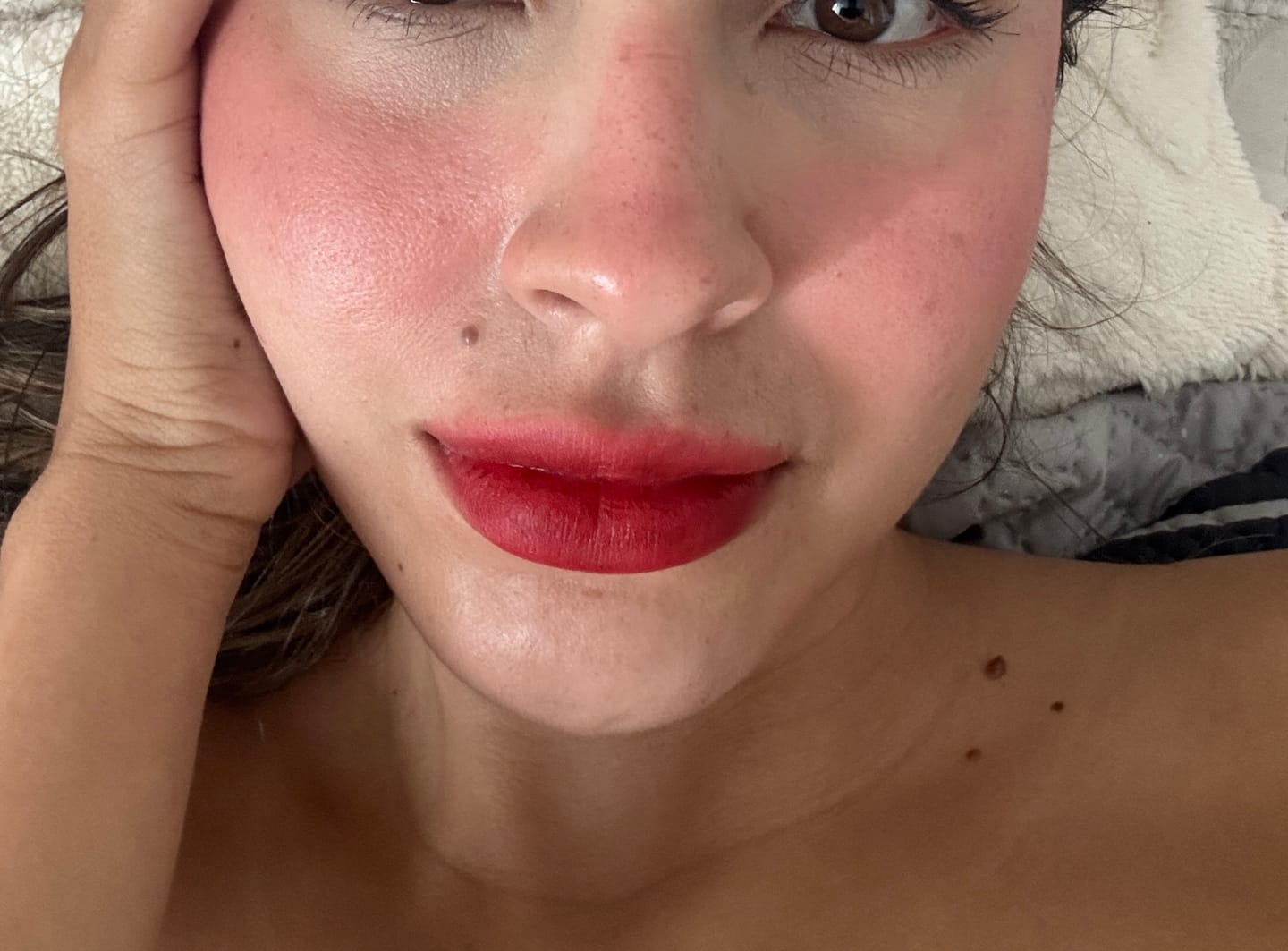 Customer photo review of LABIAL VELVET LÍQUIDO