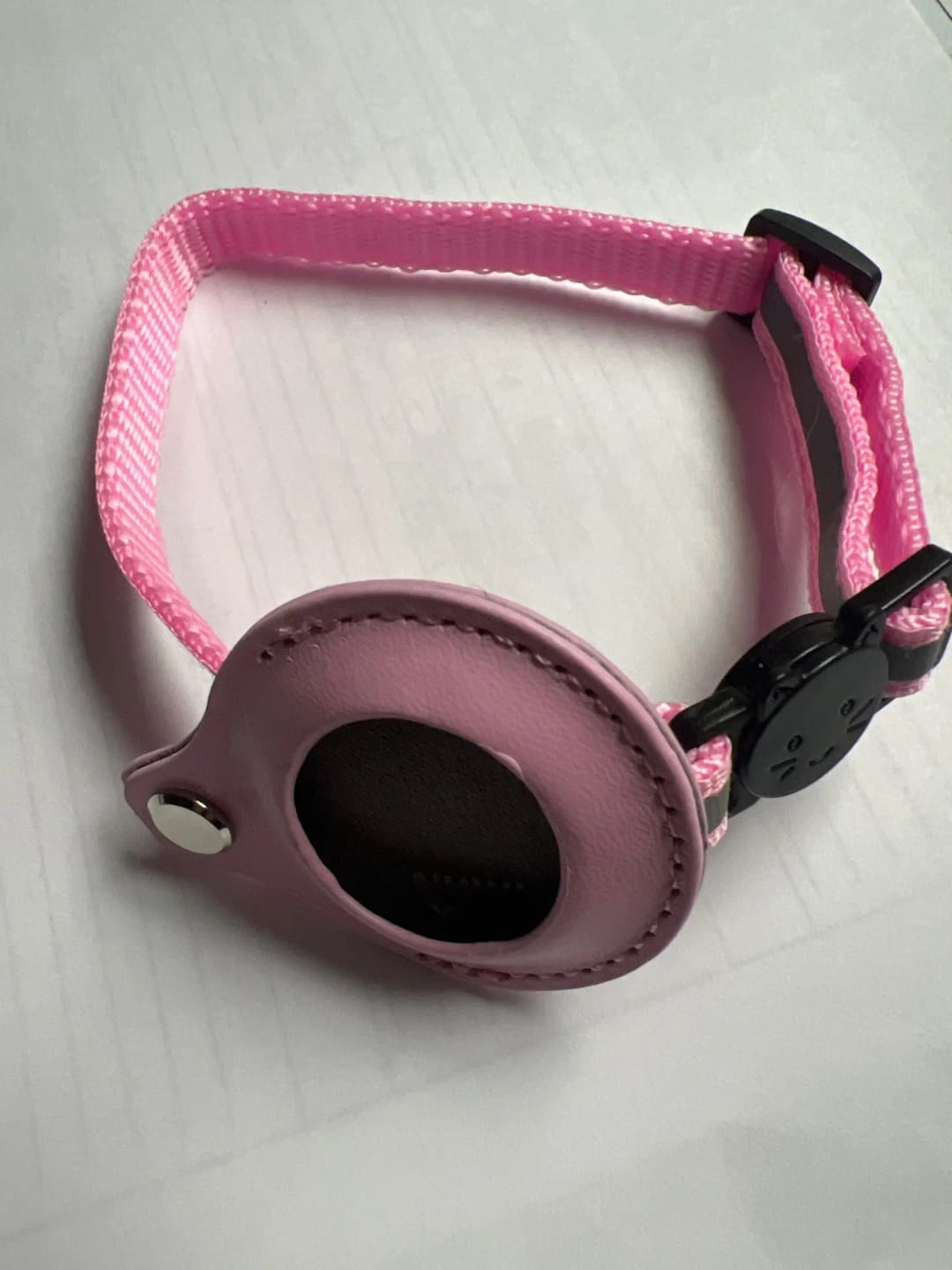 Customer photo review of Cat AirTag Holder Collar Breakaway Reflective Strips Adjustable Kitten Collar Waterproof Cat Bell Collar Pet Air Tag Case collar