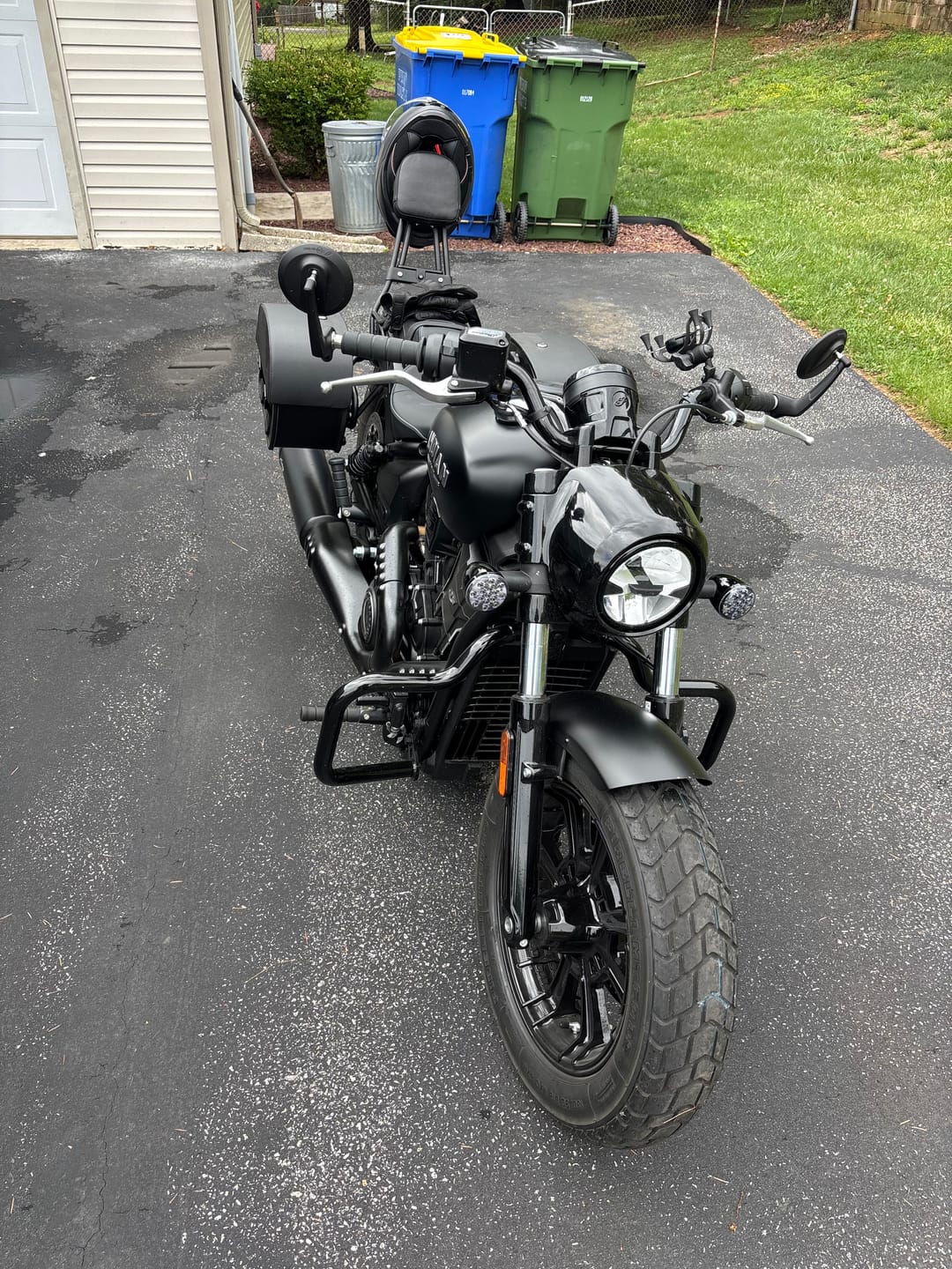 Customer photo review of Viking Iron Born Plain Leather Short Motorcycle Backrest Pad for Indian Foldable Sissy Bar