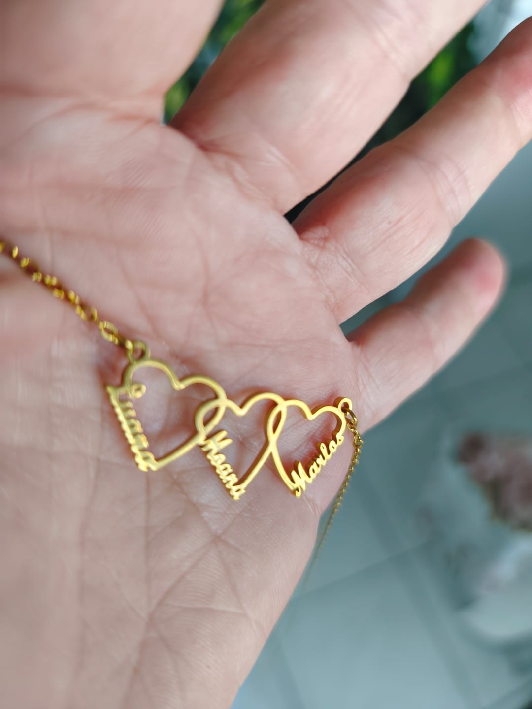 Customer photo review of Colar em Coração com Nome Personalizado