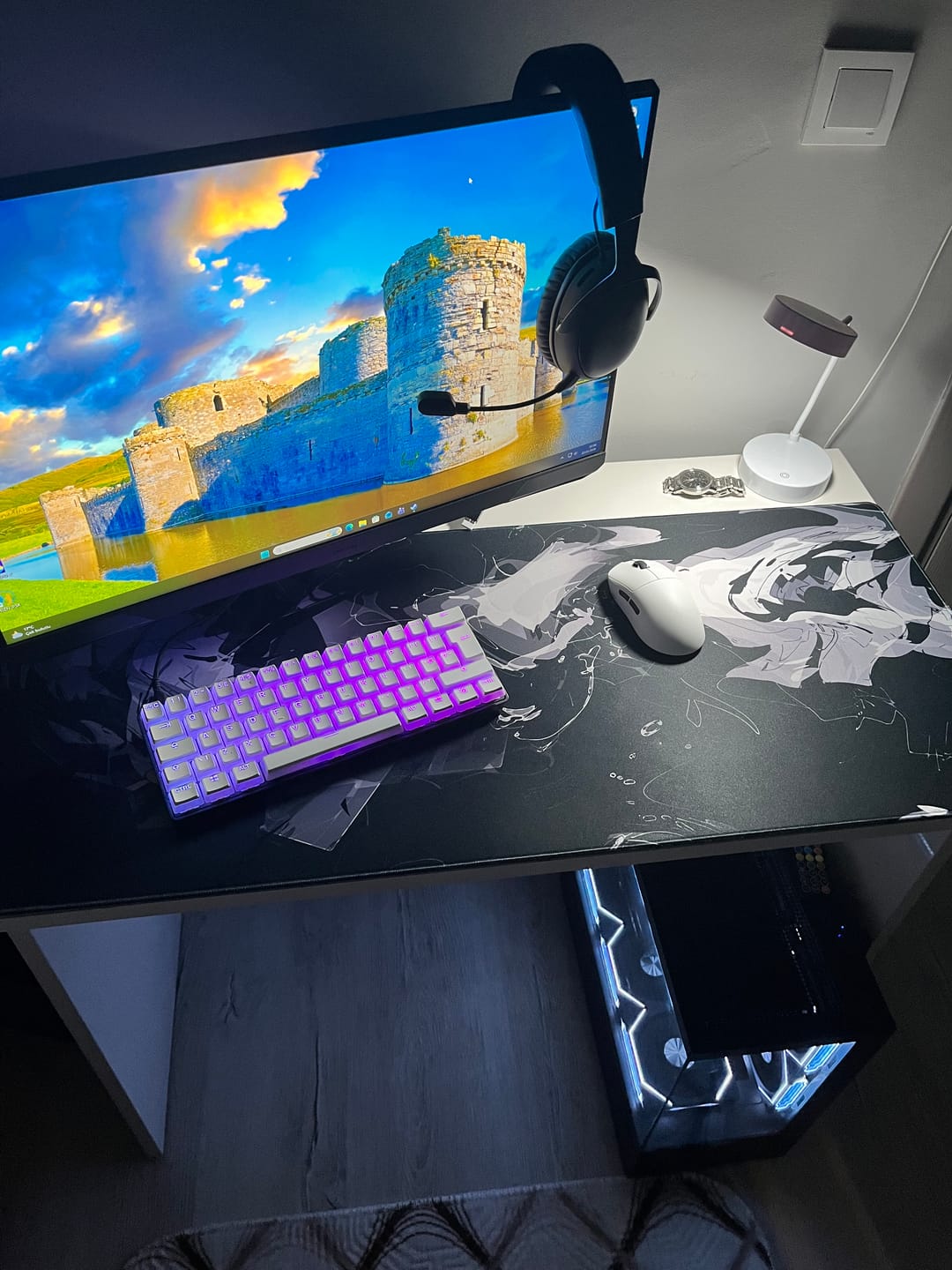 Customer photo review of Wraith Studio Daydream Deskmat