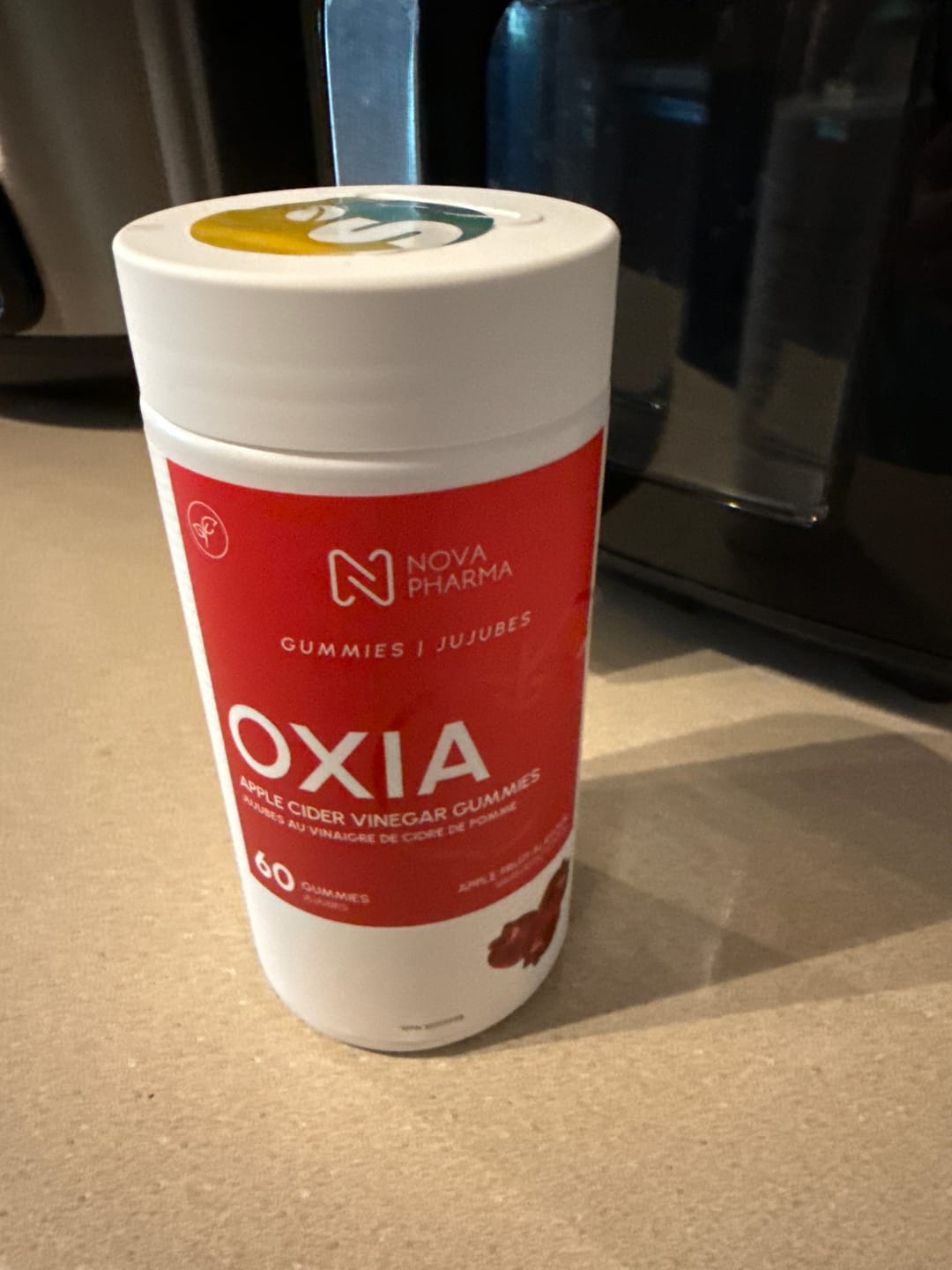 Customer photo review of Nova Pharma - Oxia - Jujubes au Vinaigre de Cidre de Pomme - 60 Gummies