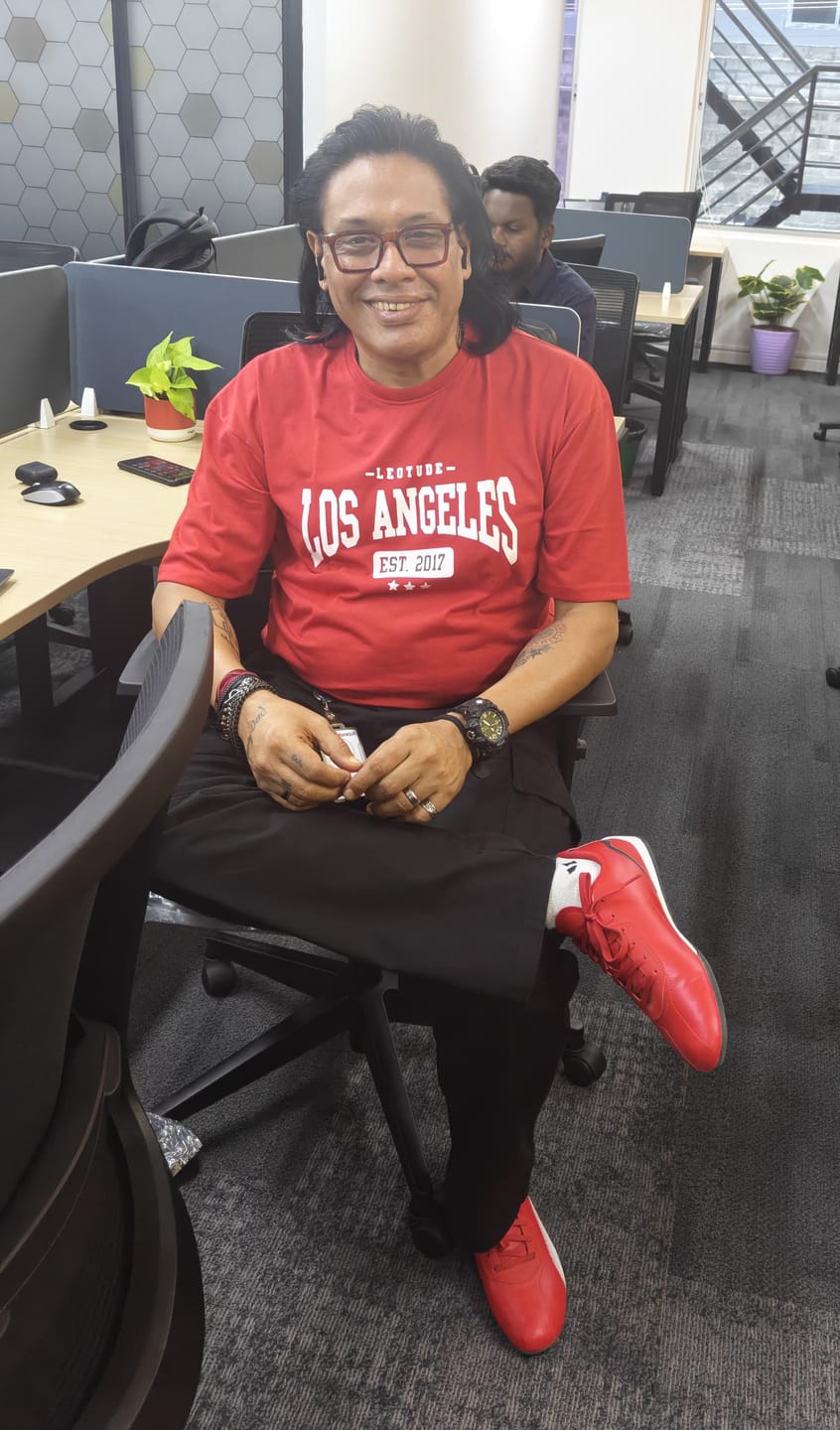 Customer photo review of Black Regular Fit Cargo Pant With Multiple Pocket