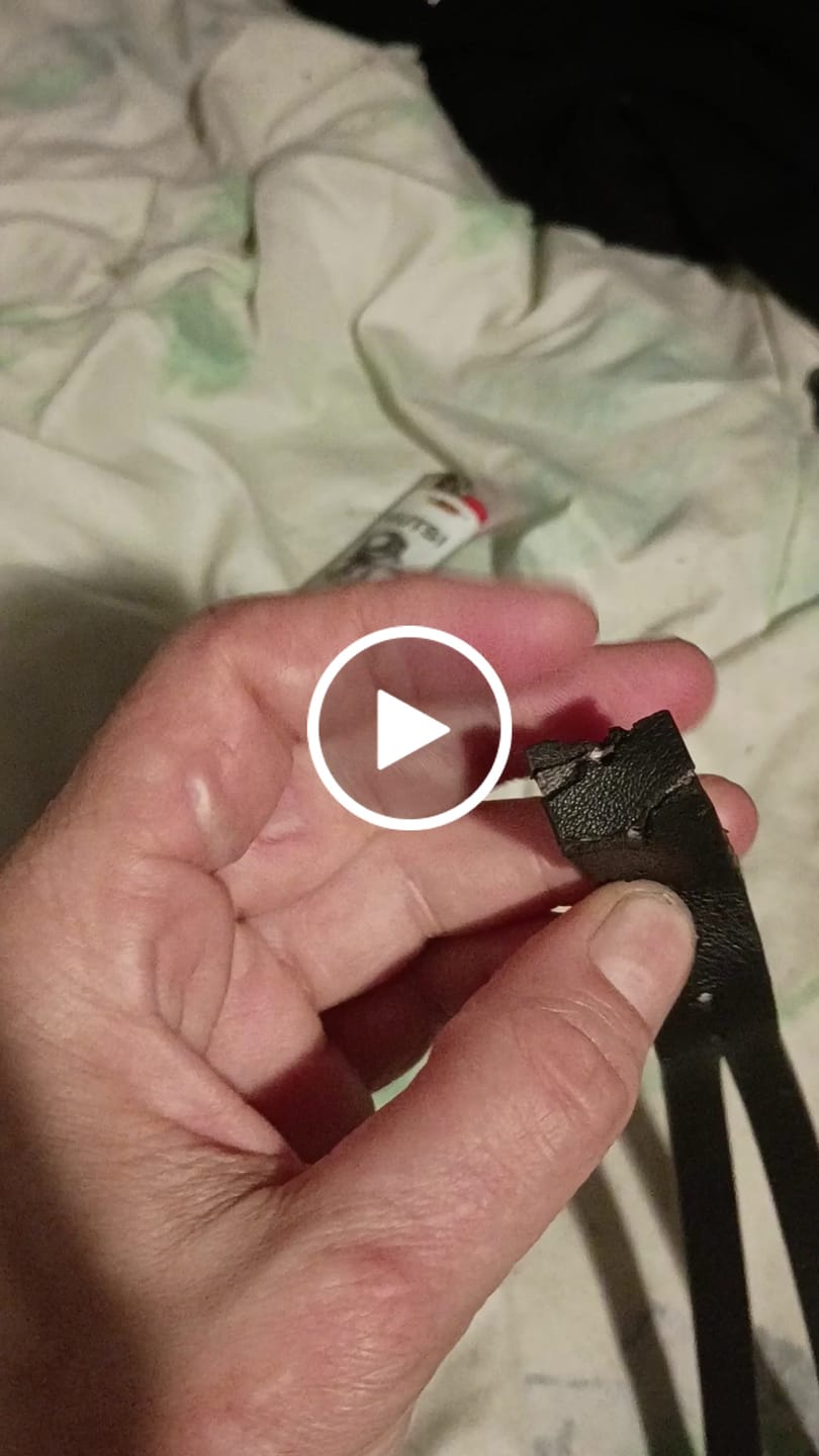 Customer video review of Unisex Color-Changing Leather Dual-Wear Bracelet-Black to Skull (Heat Reactive)