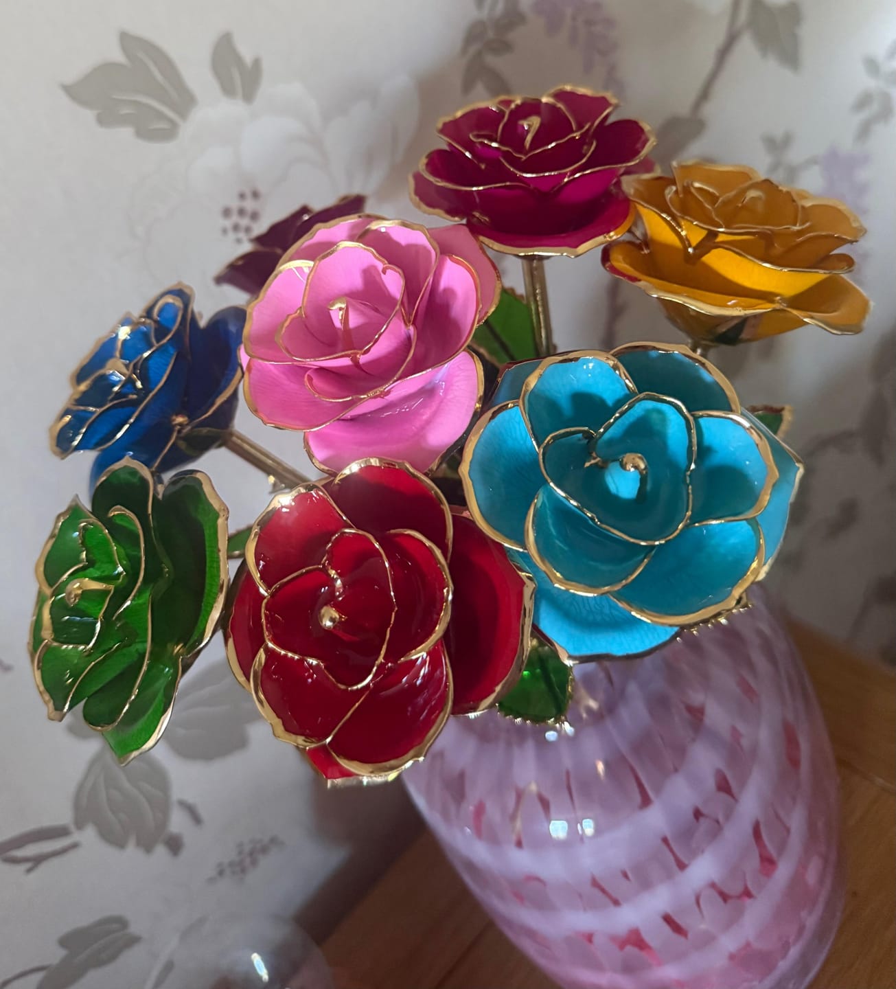 Customer photo review of (*Spring Sale*) Eternal 24K Gold Dipped Rose With Gift Box