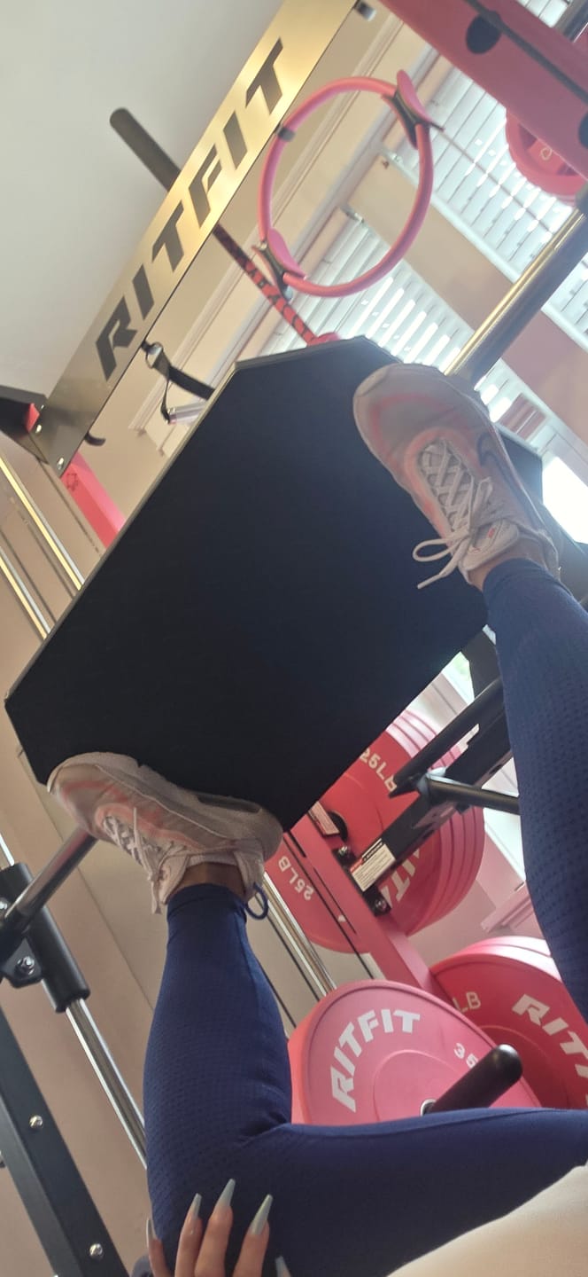 Customer photo review of RitFit AT04 Foot Plate for Leg Press – Smith Machine Compatible
