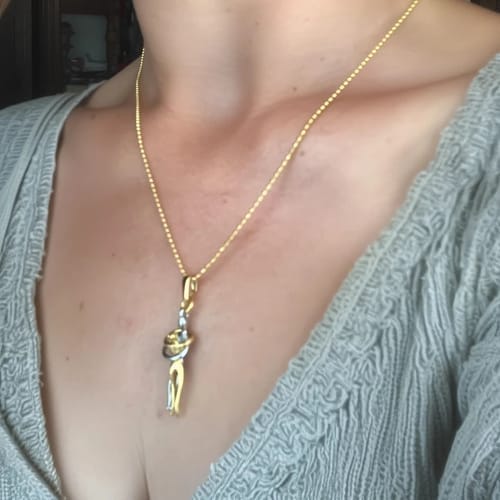 Customer photo review of Le Collier Étreinte