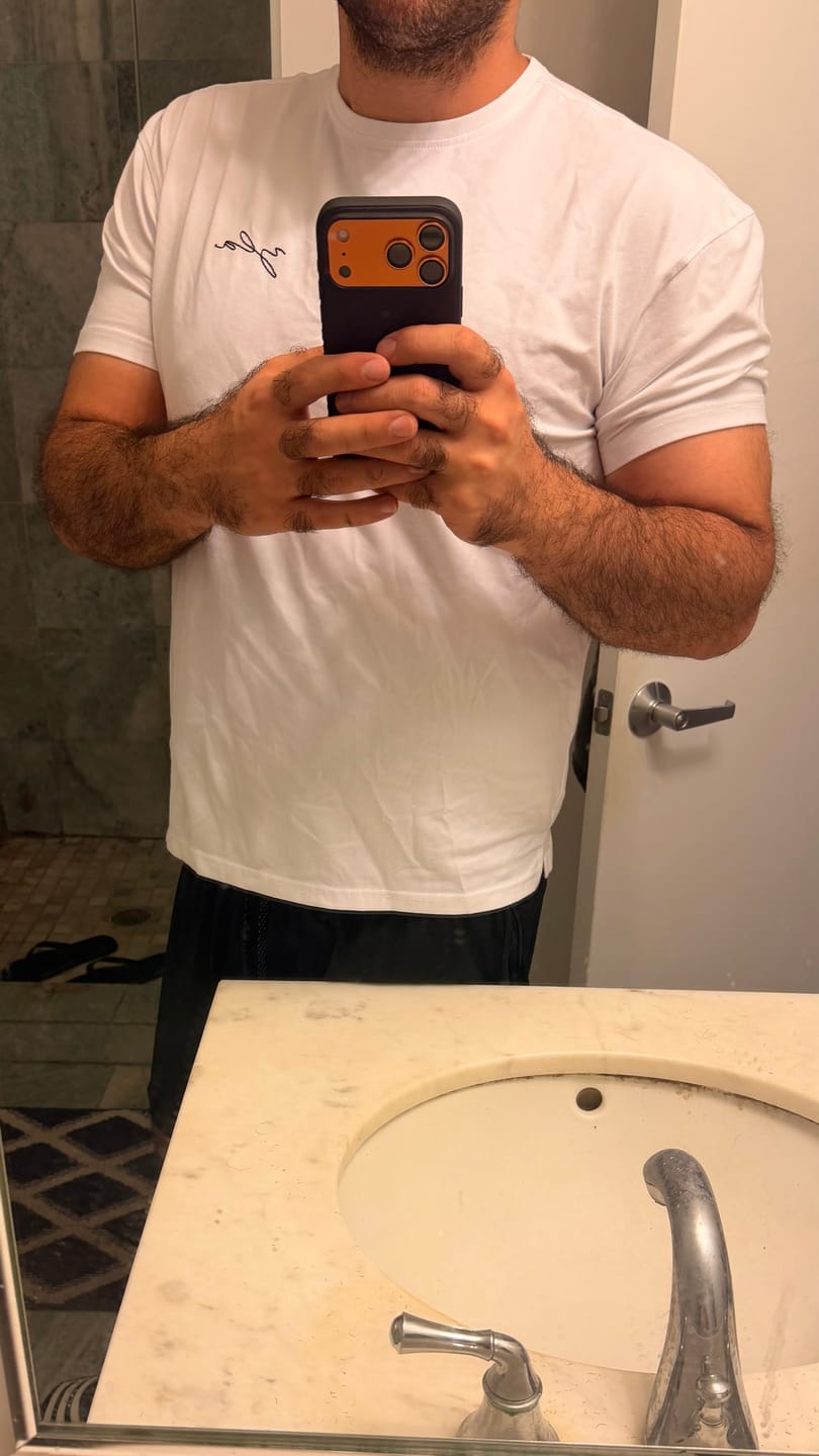 Customer photo review of 466 Tailored Tees