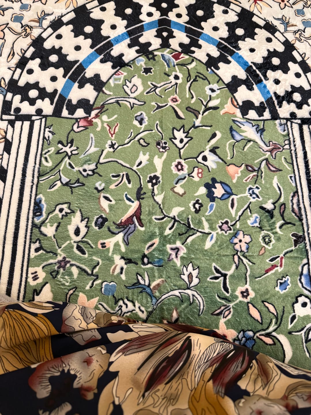Customer photo review of Minbar Al Rawda Padded Prayer Mat