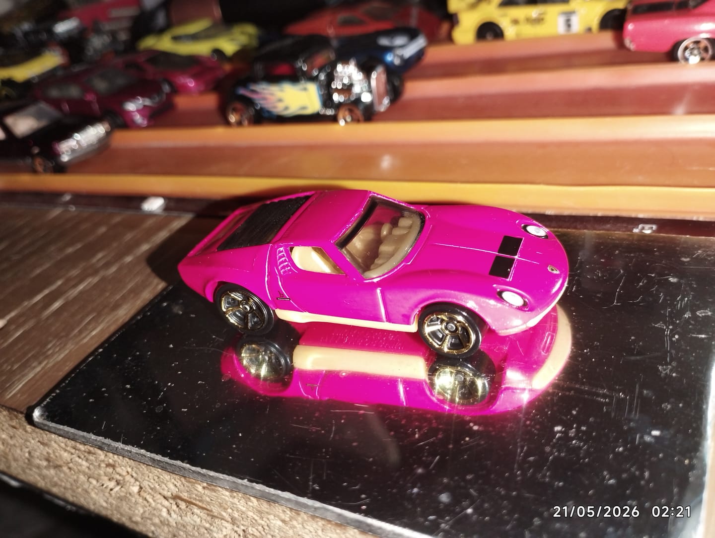 Customer photo review of Hot Wheels - '71 Lamborghini Miura SV