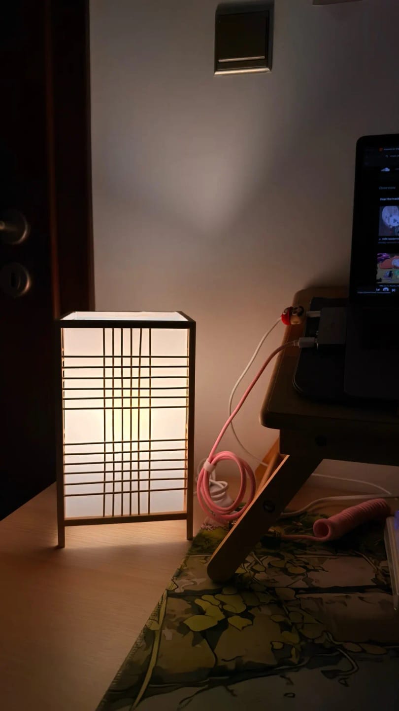 Customer photo review of Lampe de Chevet Japonais en Bambou