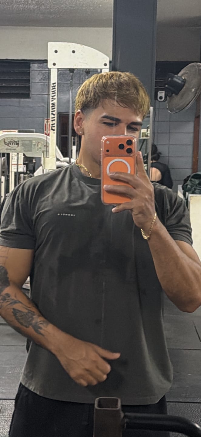 Customer photo review of 4325 - XCut Tees