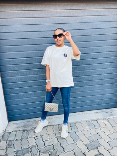 Customer photo review of Orlando Pirates Quirky Boxy Tee-Ivory