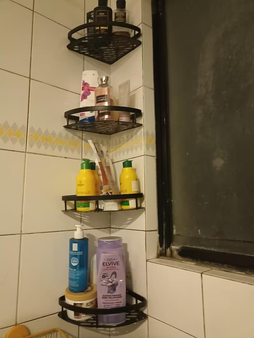 Customer photo review of Aluma Curve Shower Caddy