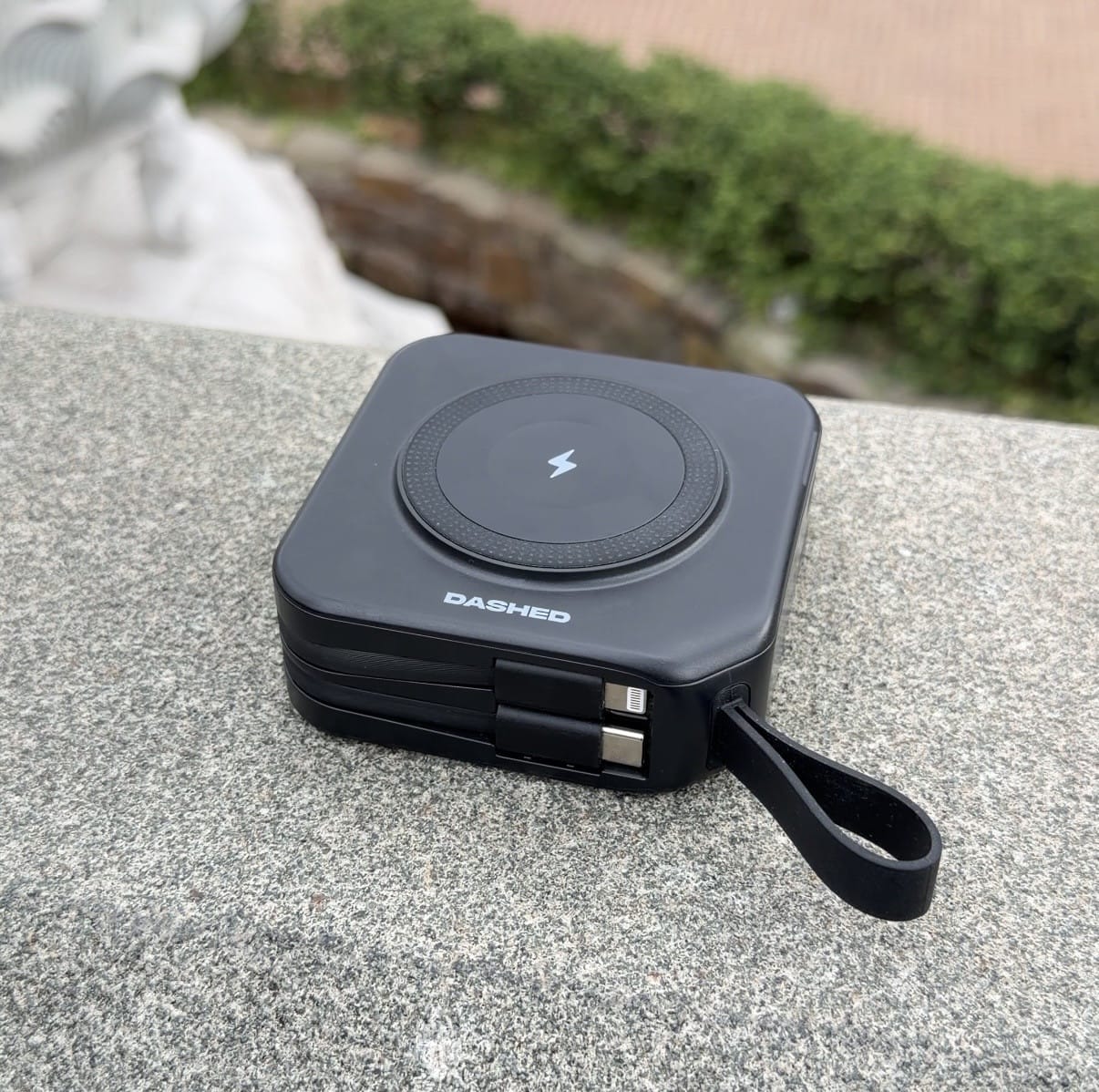 Customer photo review of Dashed TravelPod® (5-in-1 Travel Charger)