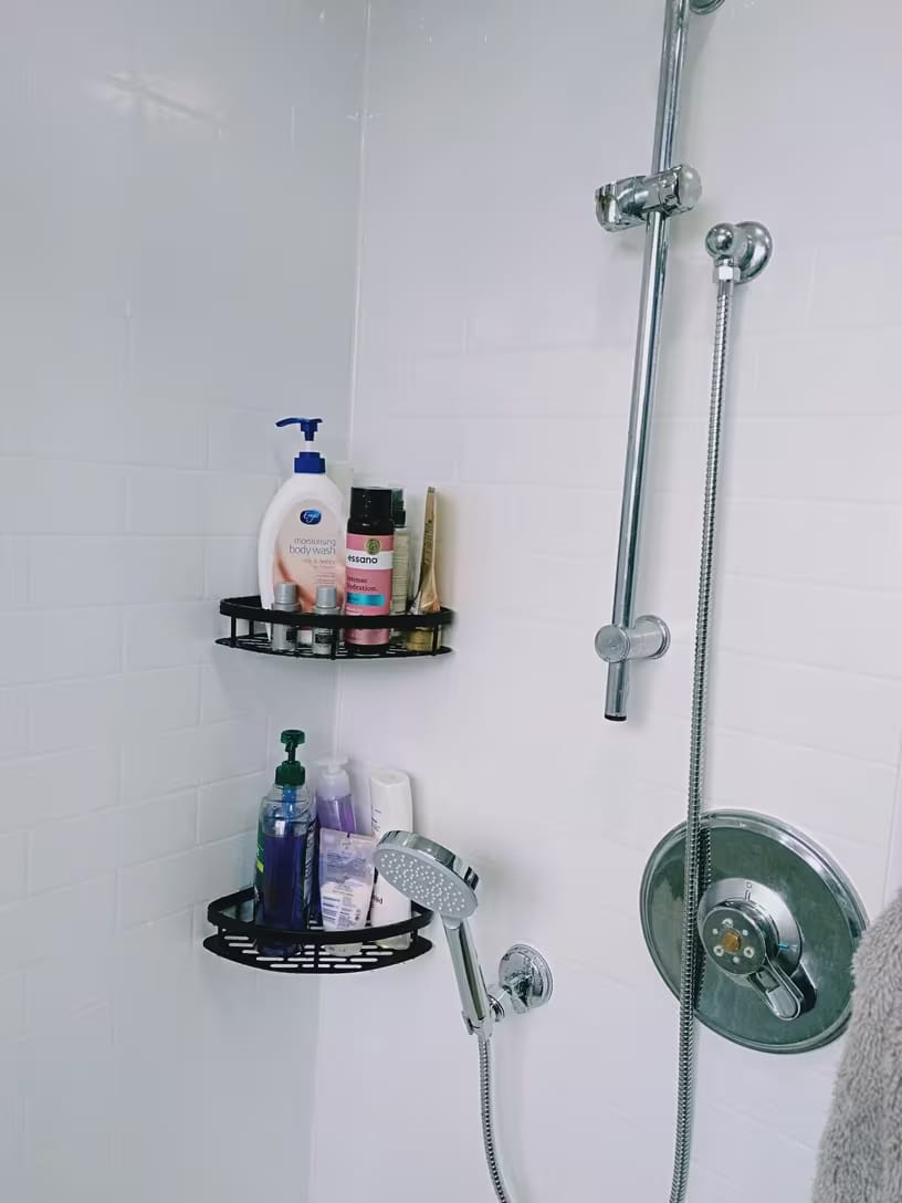 Customer photo review of Aluma Curve Shower Caddy