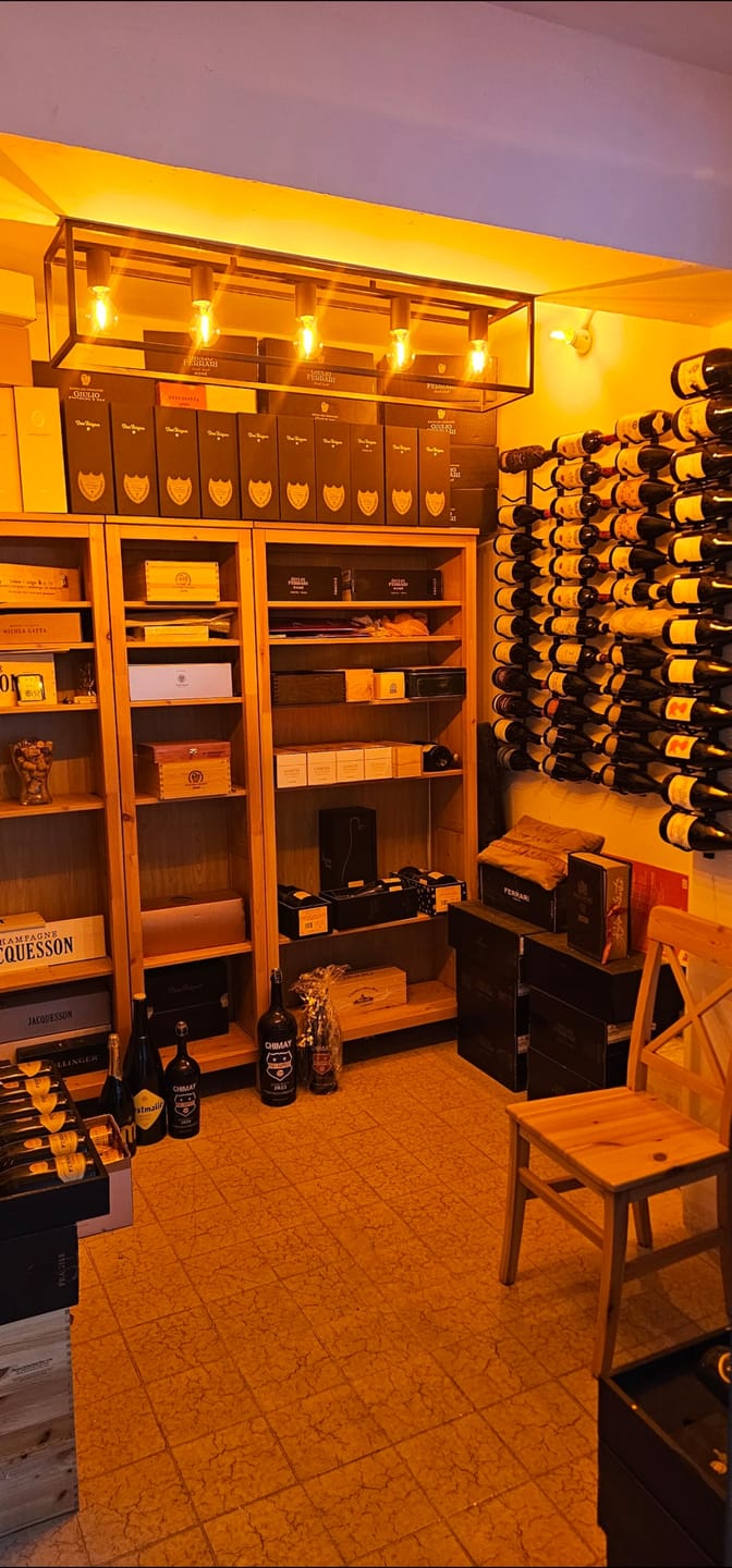 Customer photo review of OSRAM LED Lampe LED STAR DÉCOR CLASSIC A 2.5W 515 Orange E27, 160 lm, 1500 K, Orange