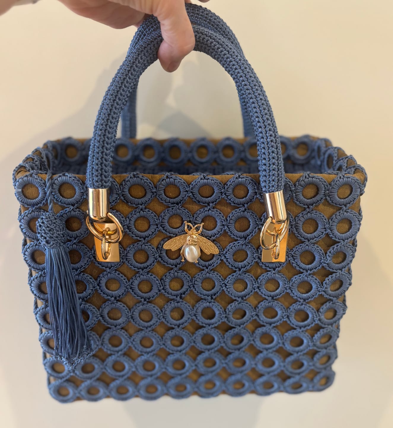 Customer photo review of Garden Bee Crochet Bag Kit