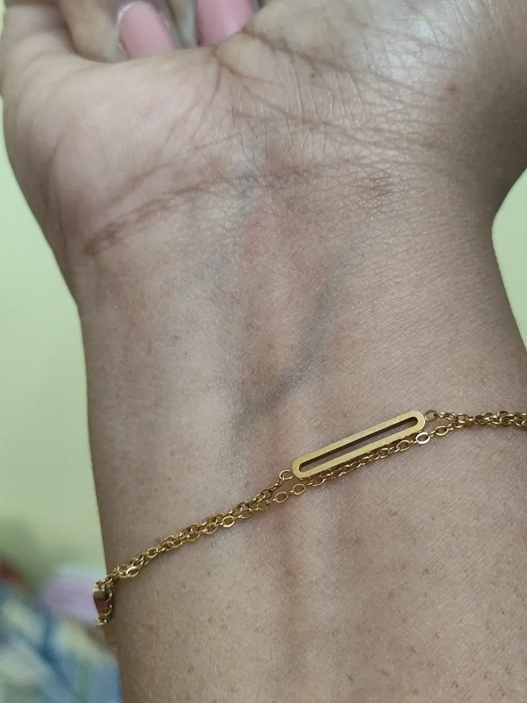 Customer photo review of Bar Layered Chain Bracelet