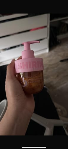 Customer photo review of Shimmering Body Oil Glazed Strawberry Butter Cream