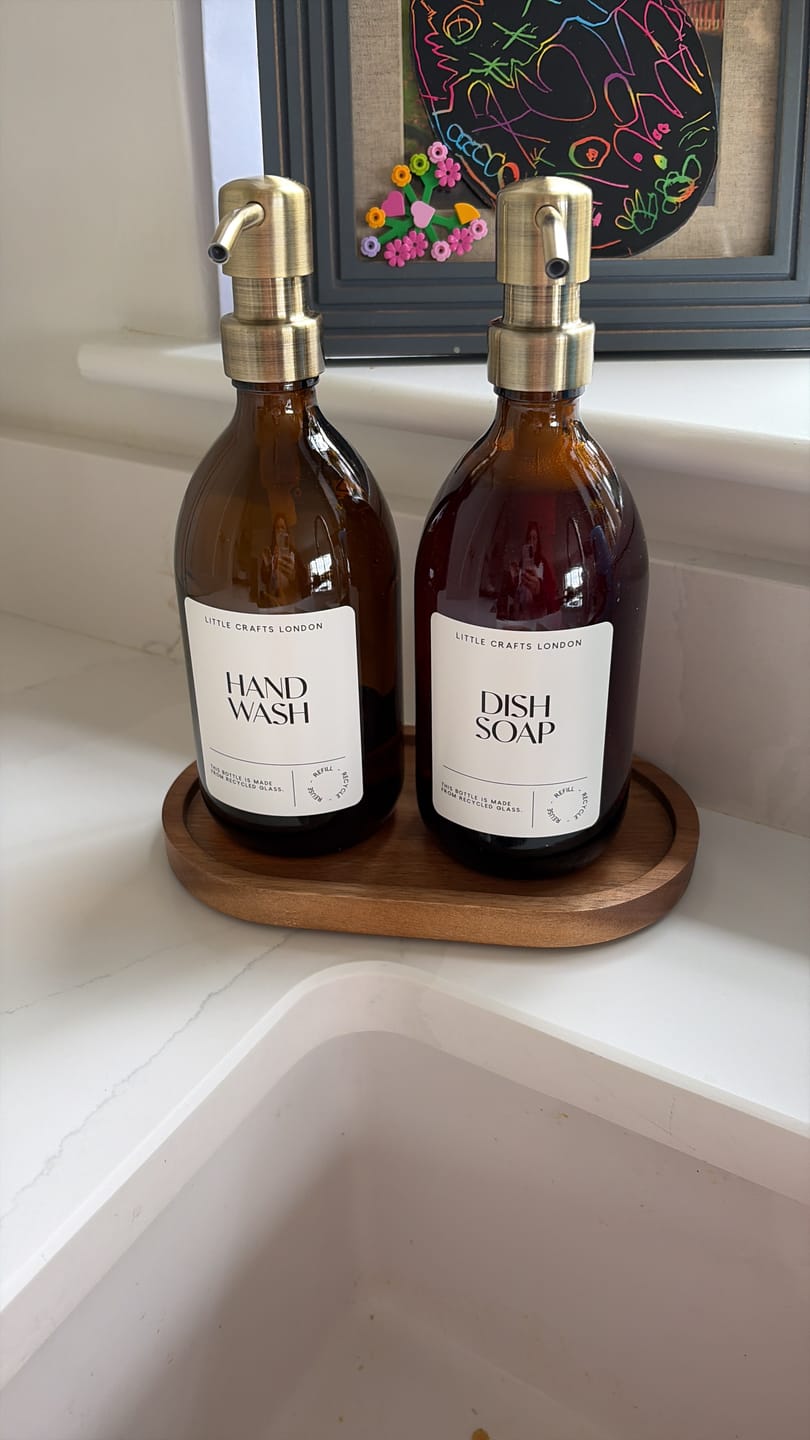 Customer photo review of Set of 2 Amber Glass Bottle 500 ML with Metal Pump & Small Tray