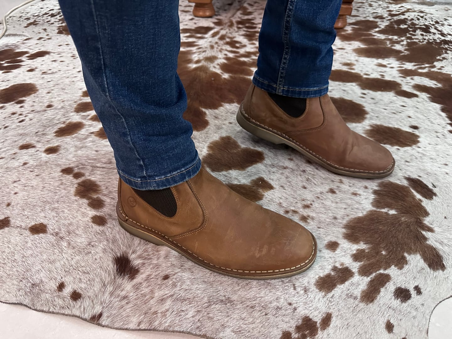 Customer photo review of Mens Chelsea Boot Tan