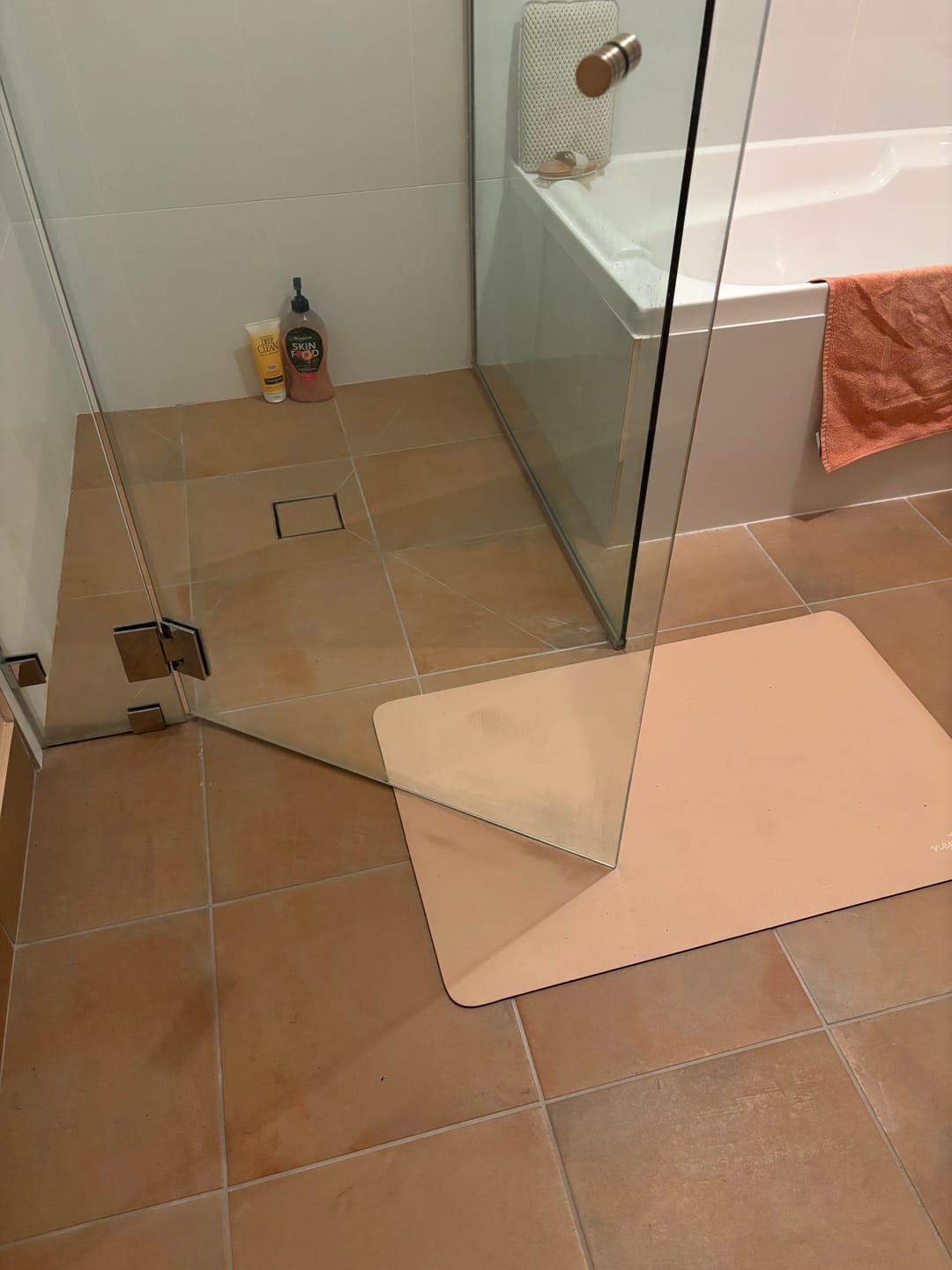 Customer photo review of Diatomite Fast Drying Bathmats (50x80cm)