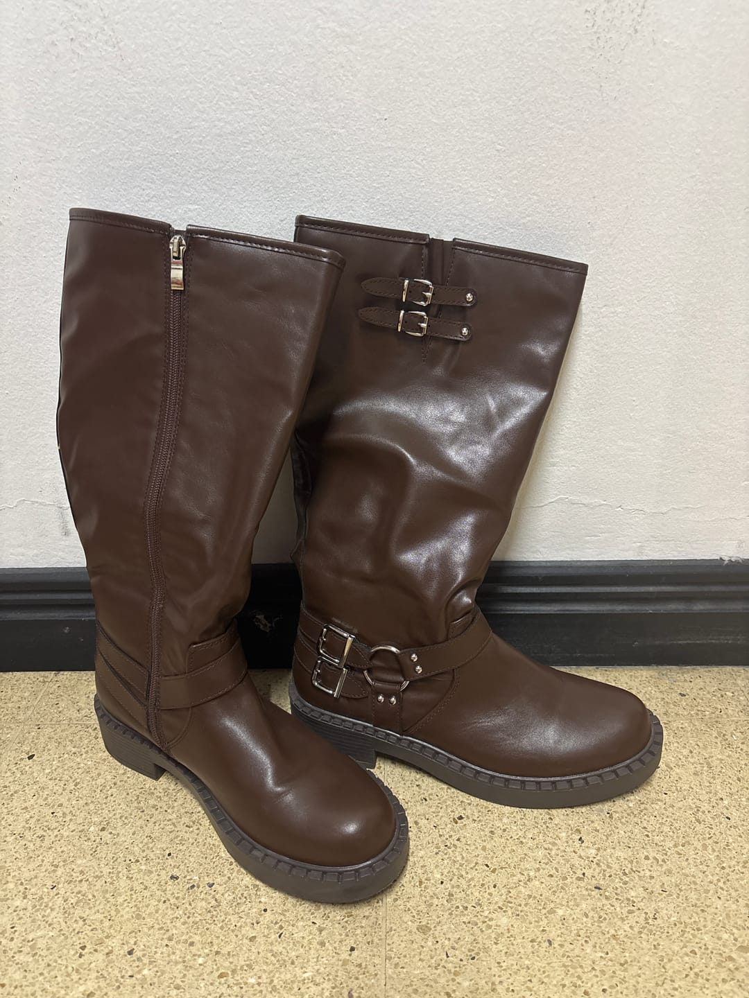 Customer photo review of BRUCE BROWN BOOTS