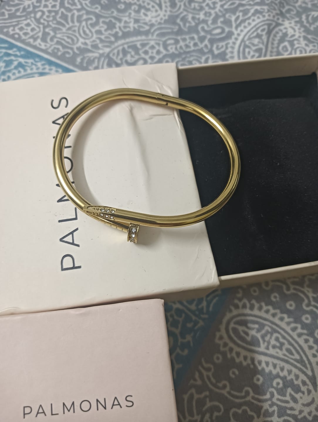 Customer photo review of Nail Bangle Bracelet